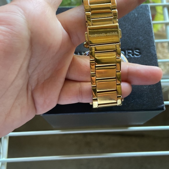 Michael kors women watch